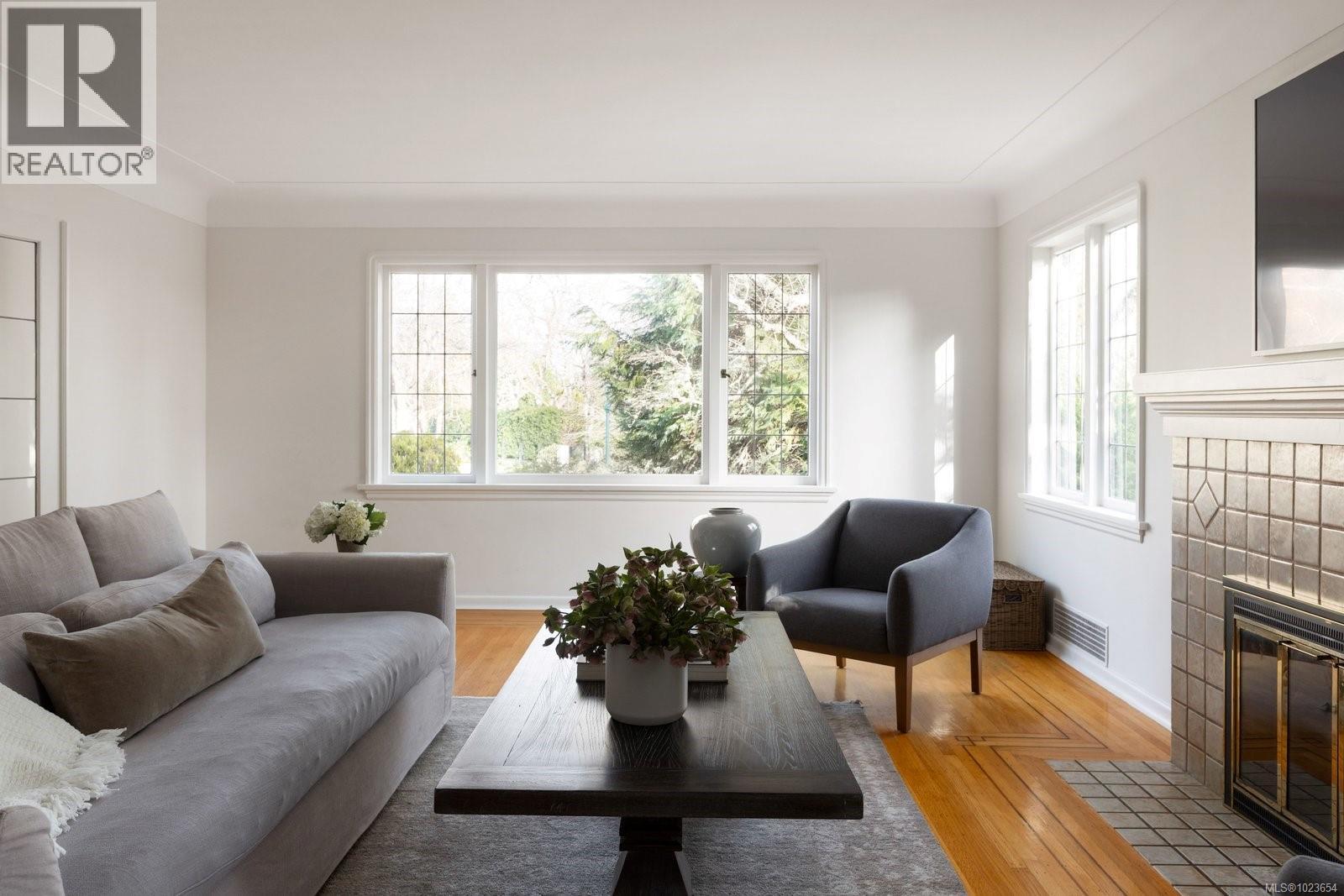 3400 Upper Terrace Rd