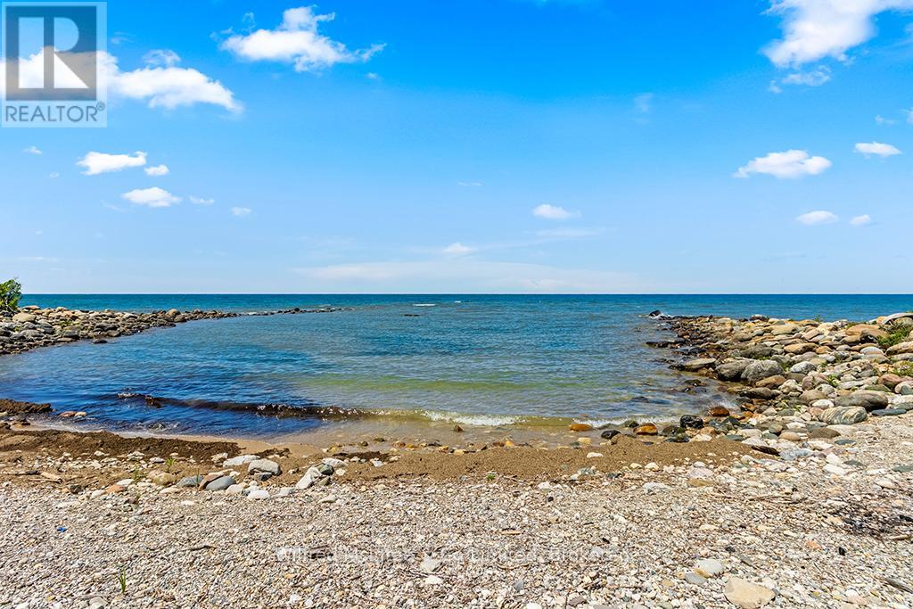 925 BRUCE ROAD 13
