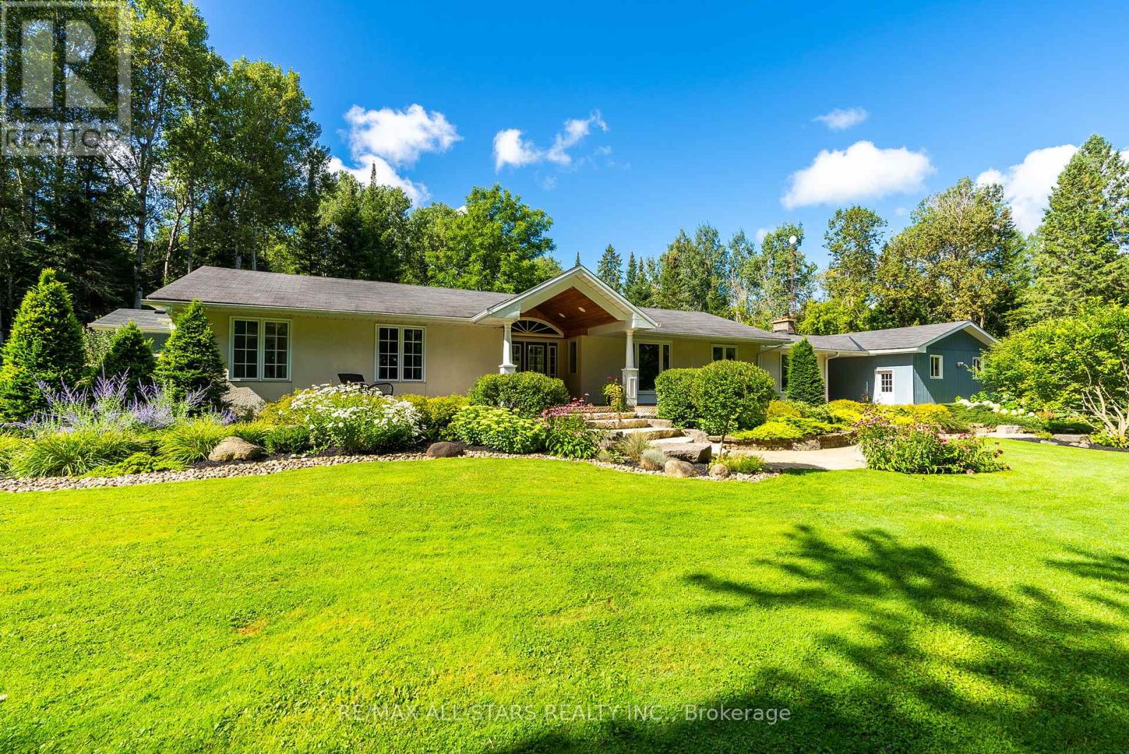 523 DAVIS DRIVE