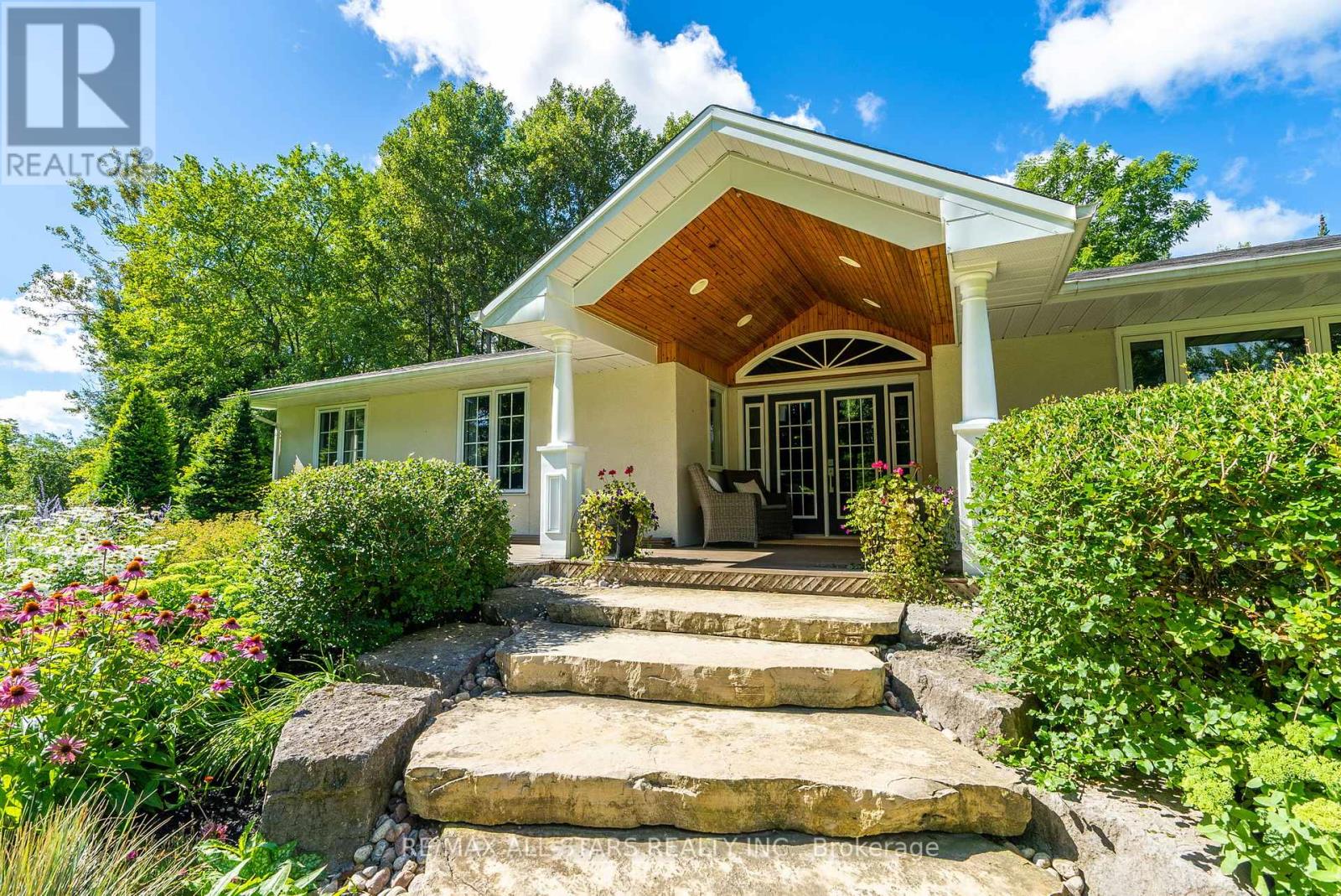 523 DAVIS DRIVE