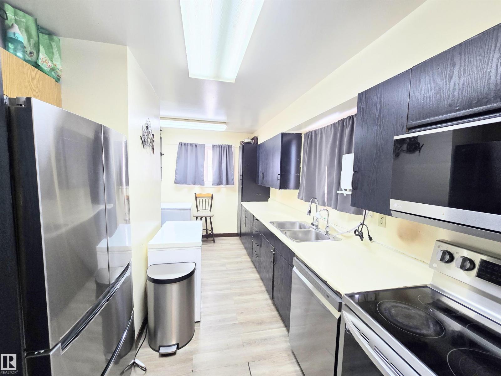 #2 4403 RIVERBEND RD NW