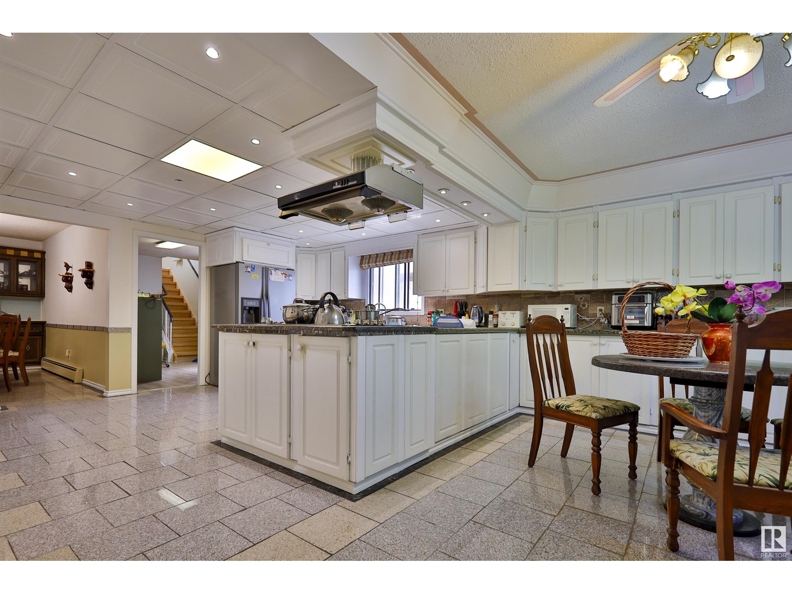15808 100 ST NW