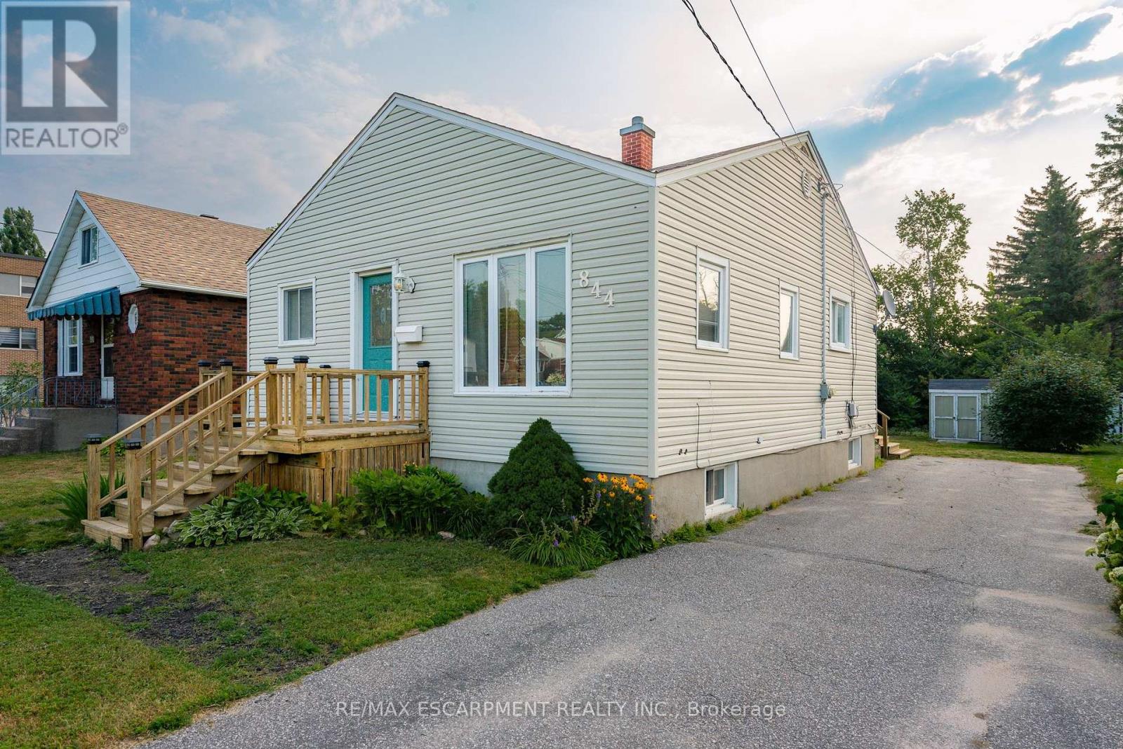 844 ANN STREET
