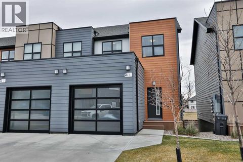 4, 73 Aquitania Circle W Lethbridge AB T1J5M5