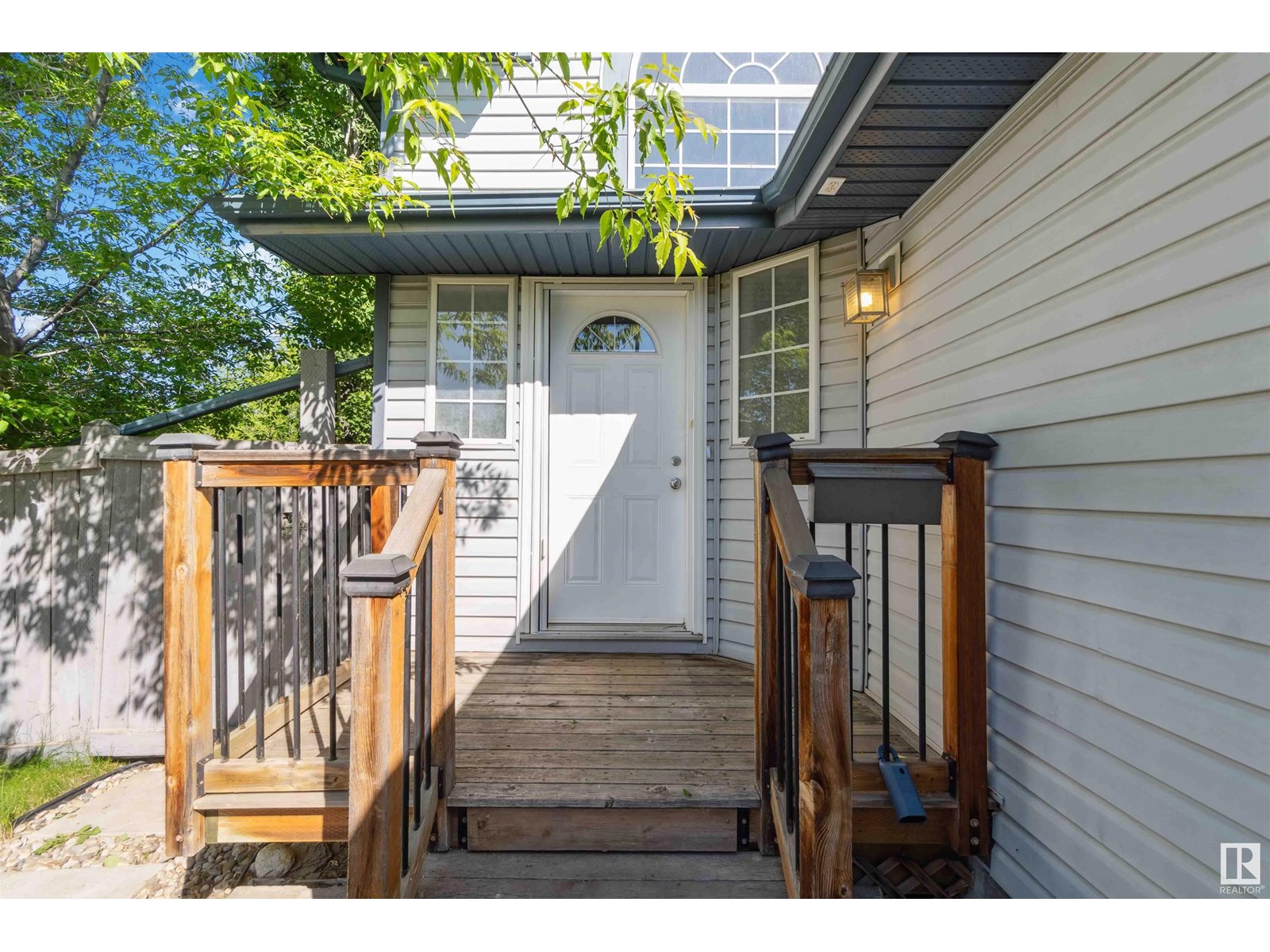 56 Oakridge DR N