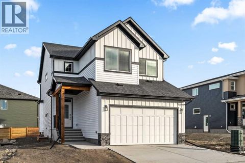 1241 Chinook Winds Circle SW Airdrie AB T4B5X6
