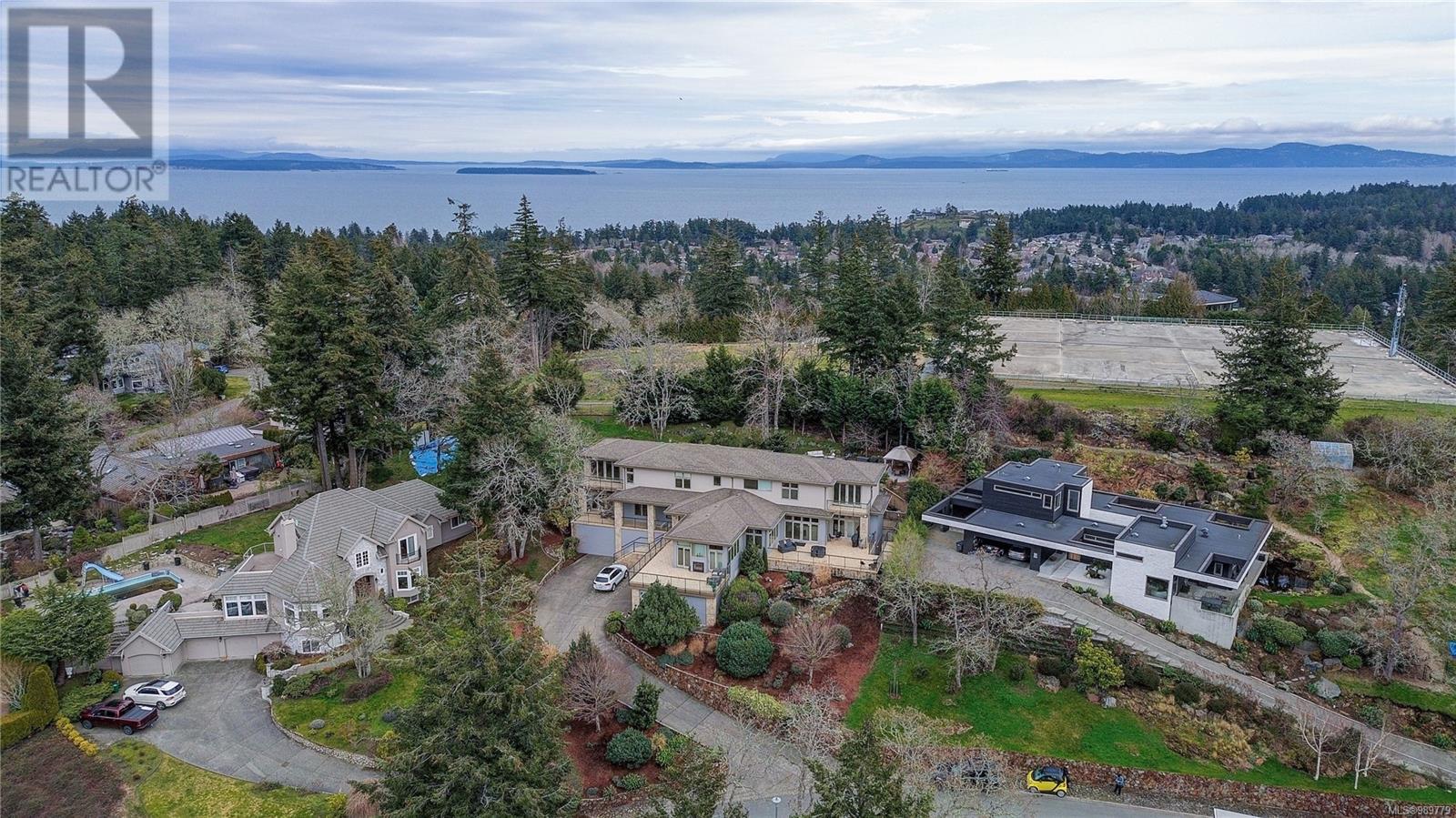 908 Cobblestone Lane