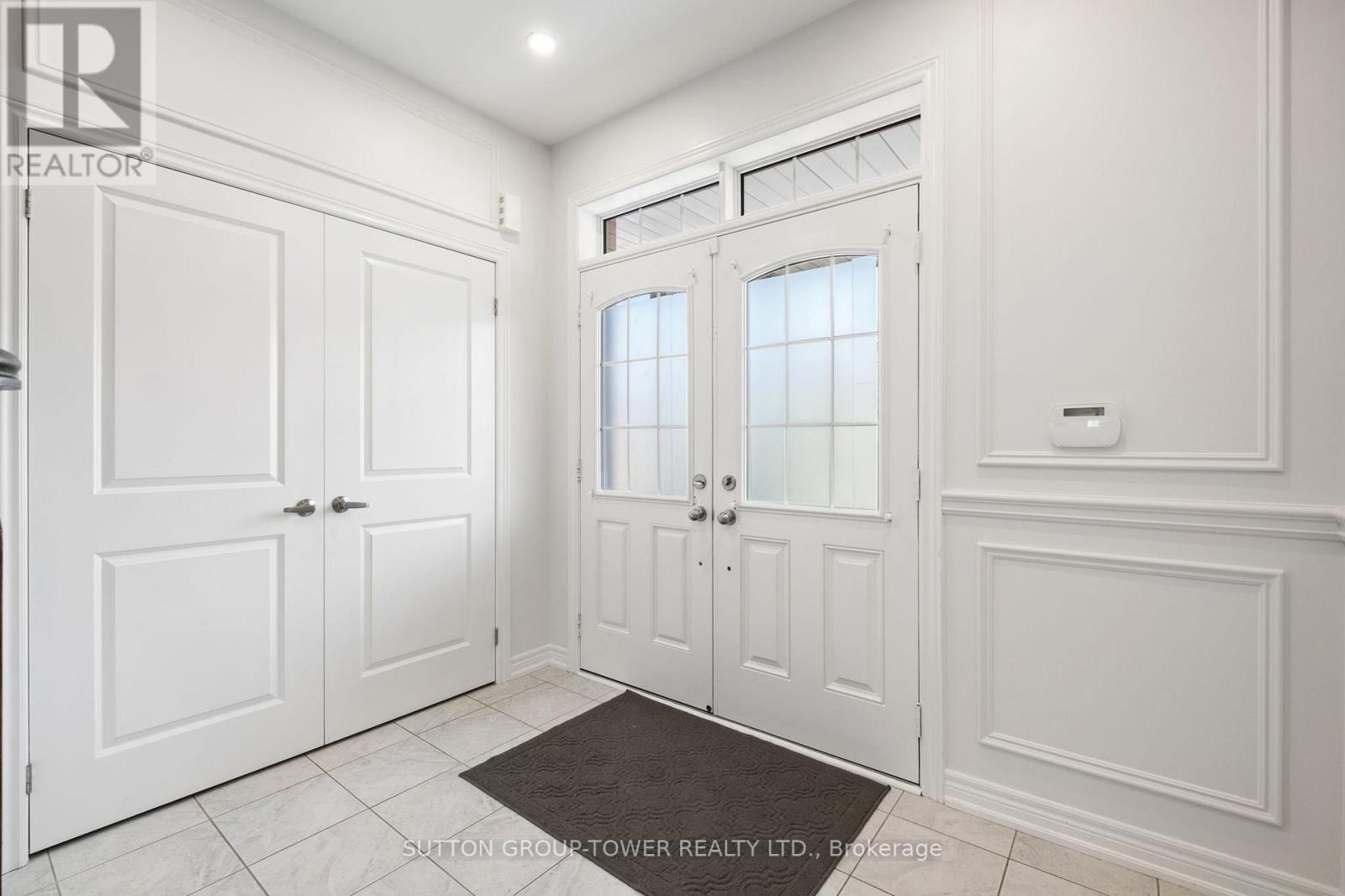 10 ALISTAIR CRESCENT