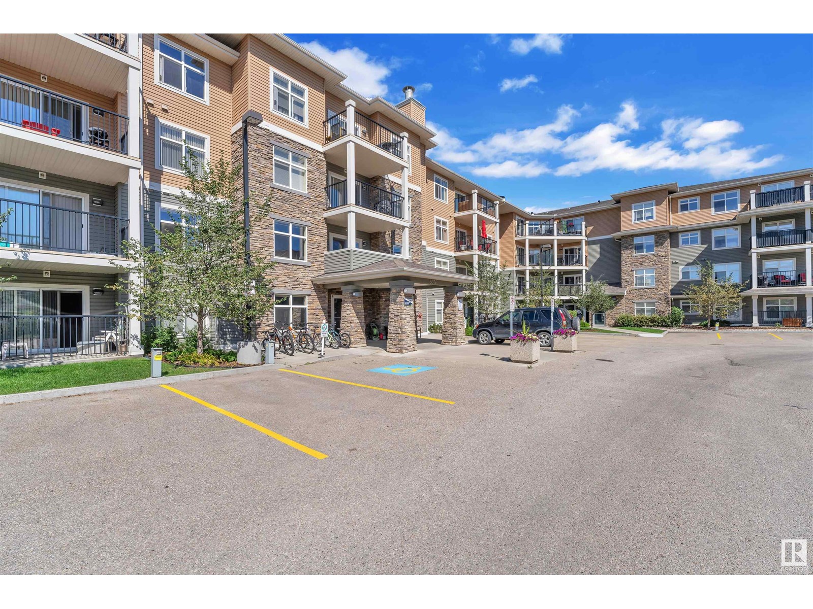 #228 6076 SCHONSEE WY NW