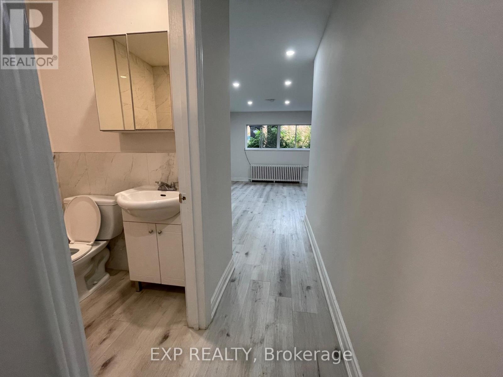 1 - 259 LAKESHORE ROAD E