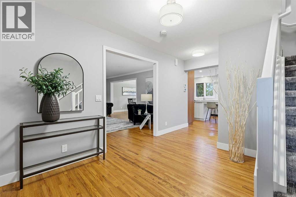 723 Willamette Drive SE