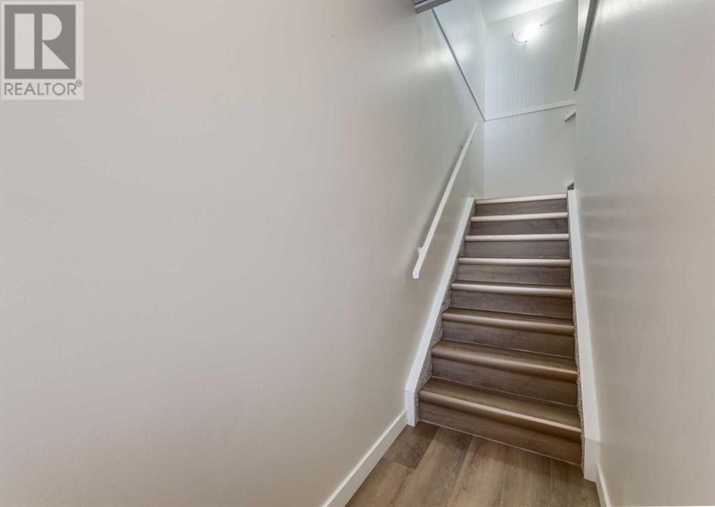 1007, 2200 Woodview Drive SW
