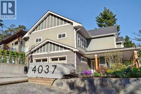 4037 Nelthorpe St Saanich BC V8X2A2