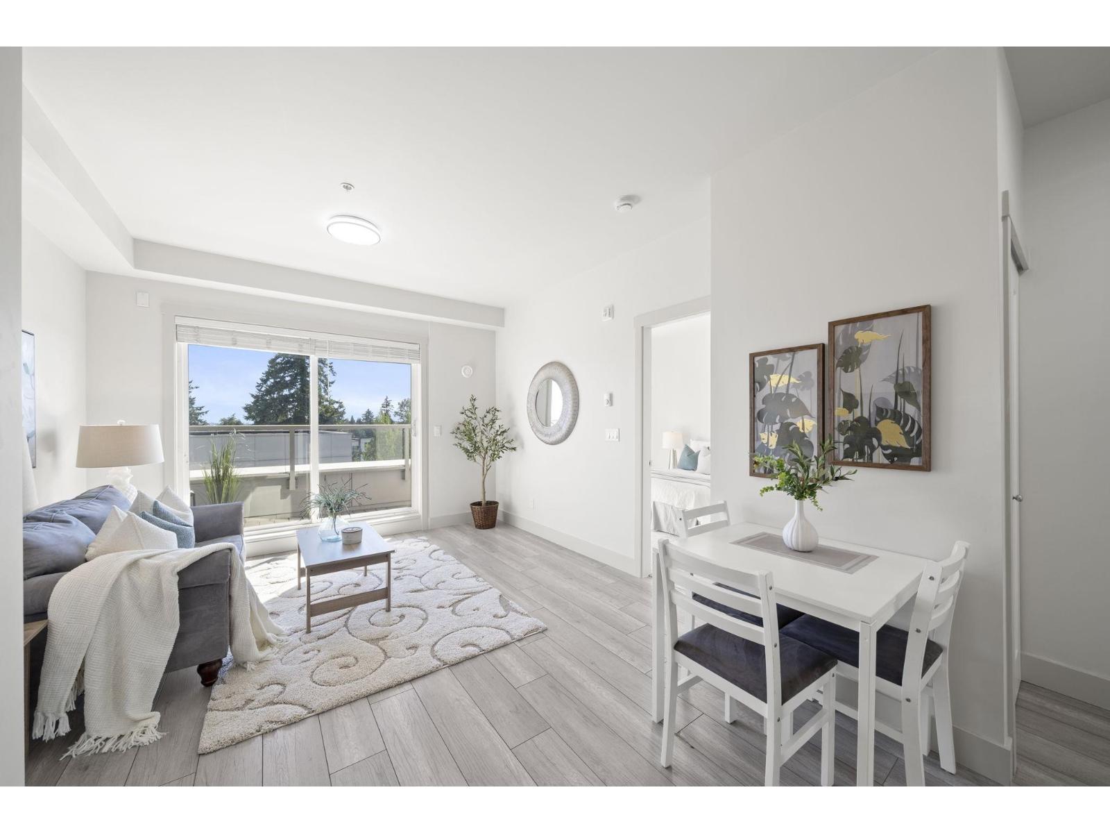 502 13978 FRASER HIGHWAY