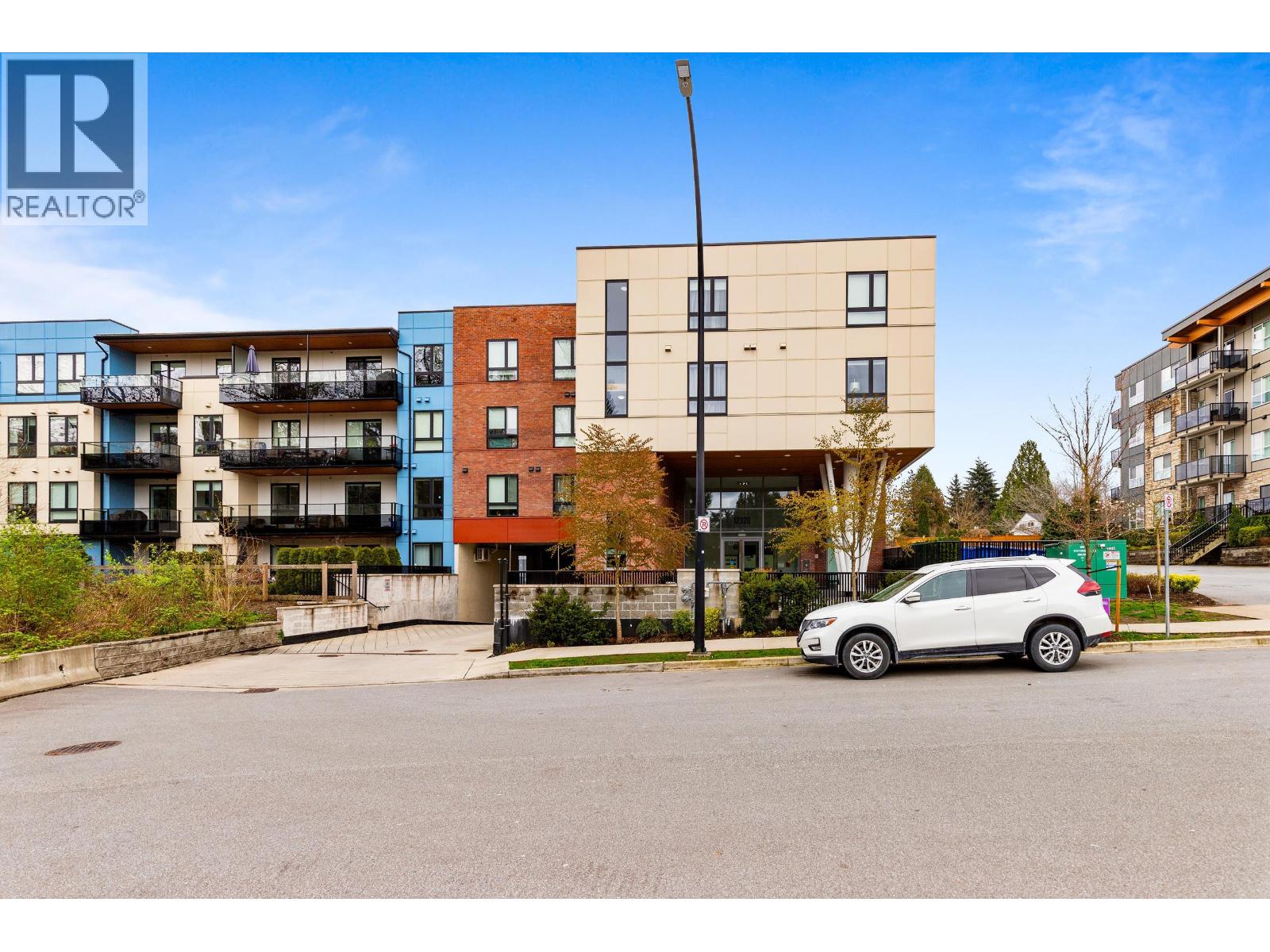 PH10 12320 222 STREET