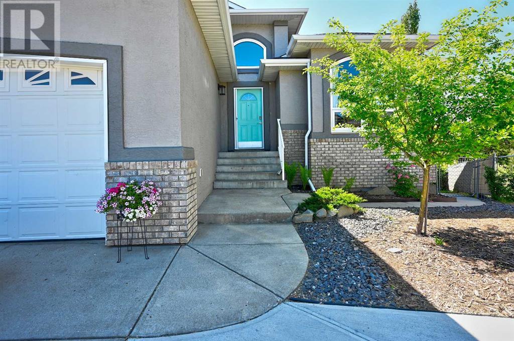 220 Stonegate Place NW