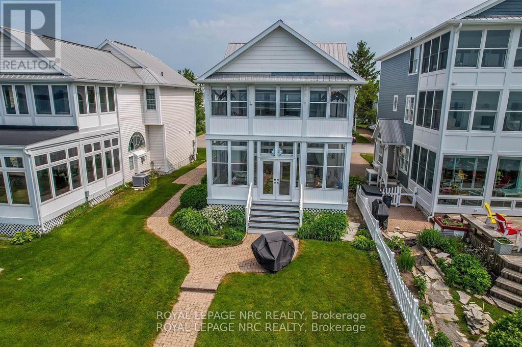 23 PROMENADE WAY
