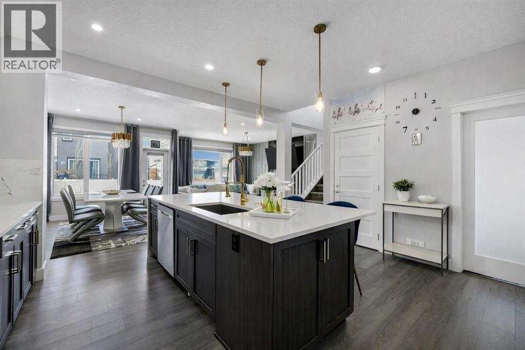 168 Evansfield Close NW