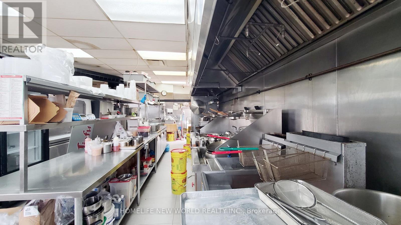 11 - 227 MAIN STREET N
