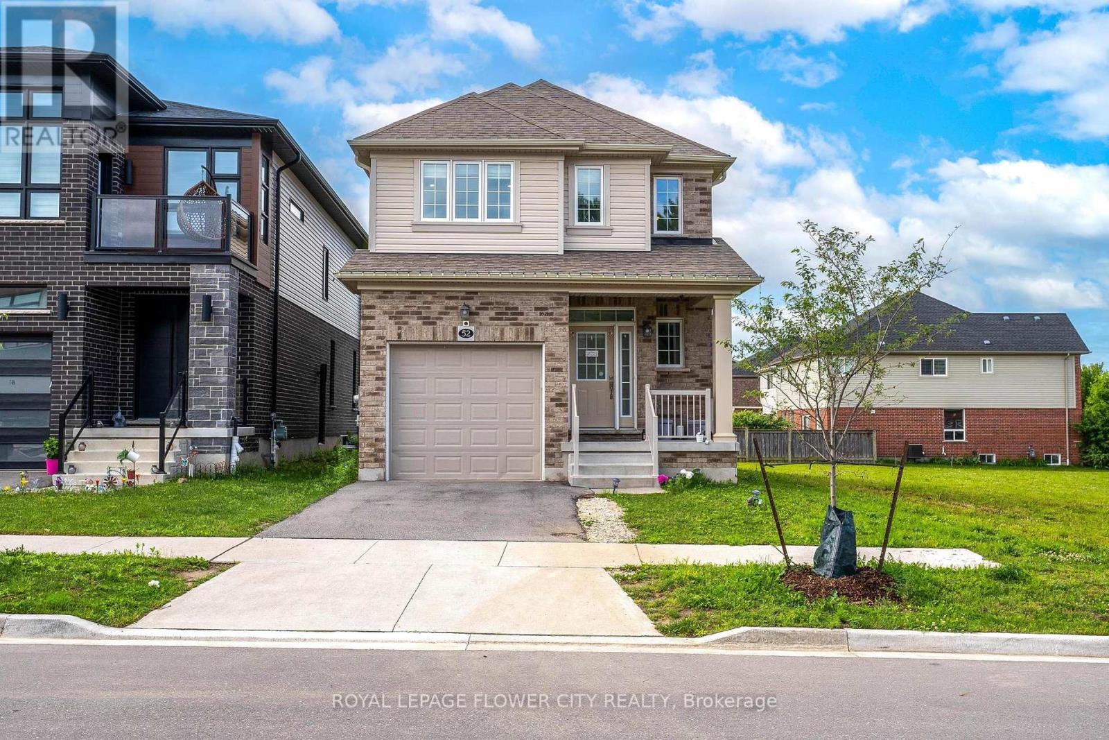 52 MONARCH WOODS DRIVE W
