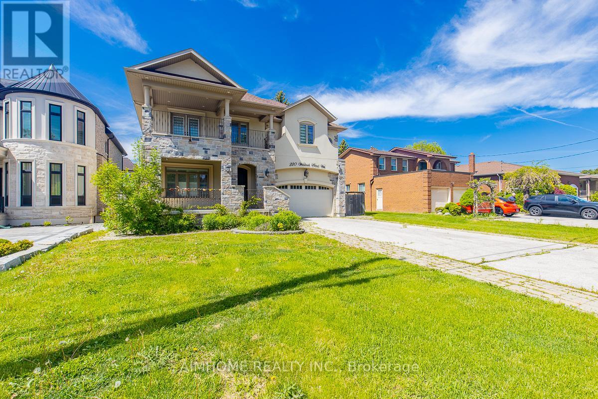 220 WELDRICK ROAD W