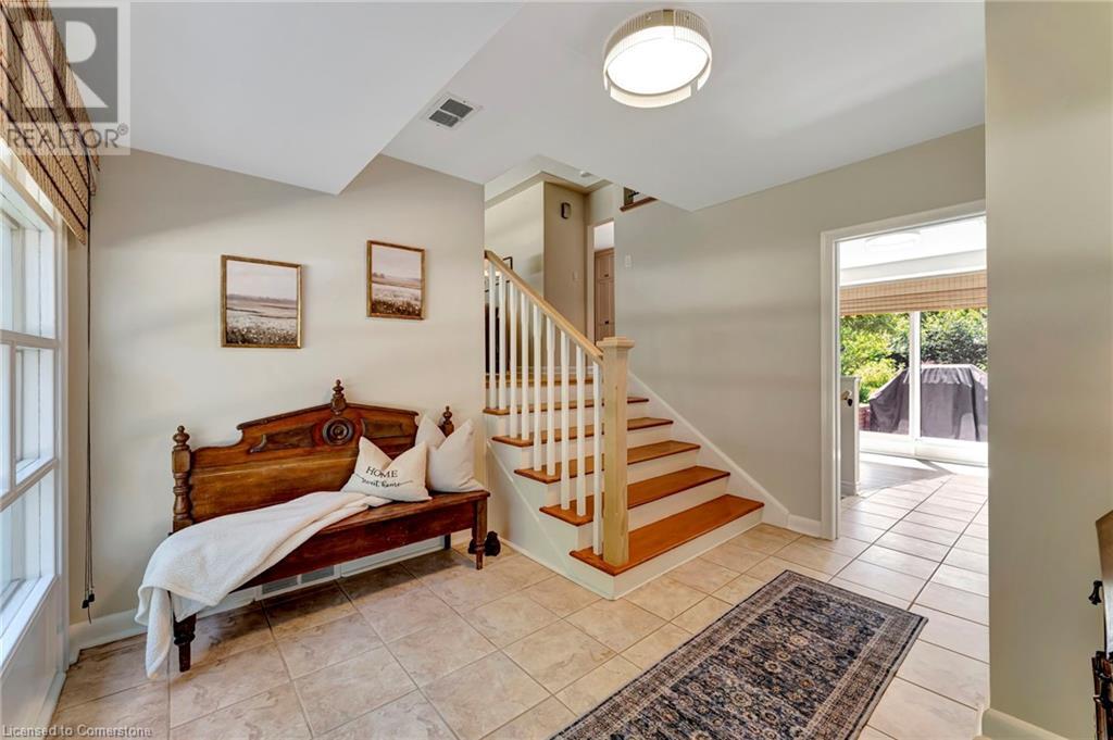 66 HIGHLAND Crescent