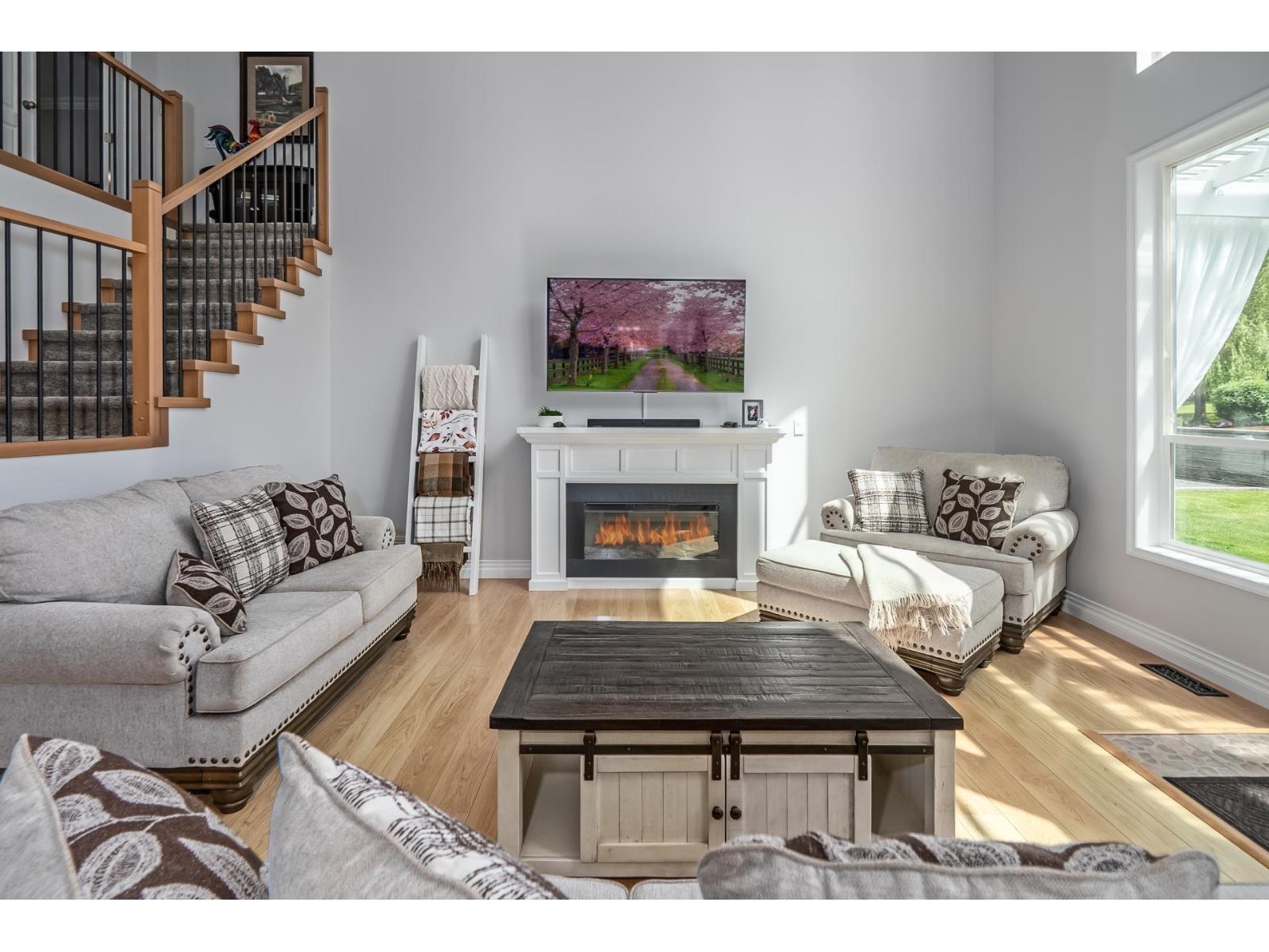 41932 MAPLE LANE|Majuba Hill