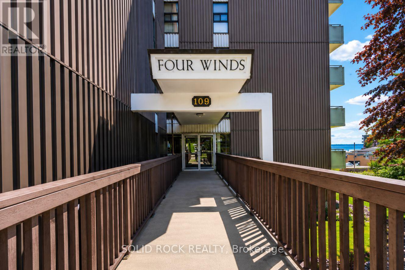 505 - 109 KING STREET E