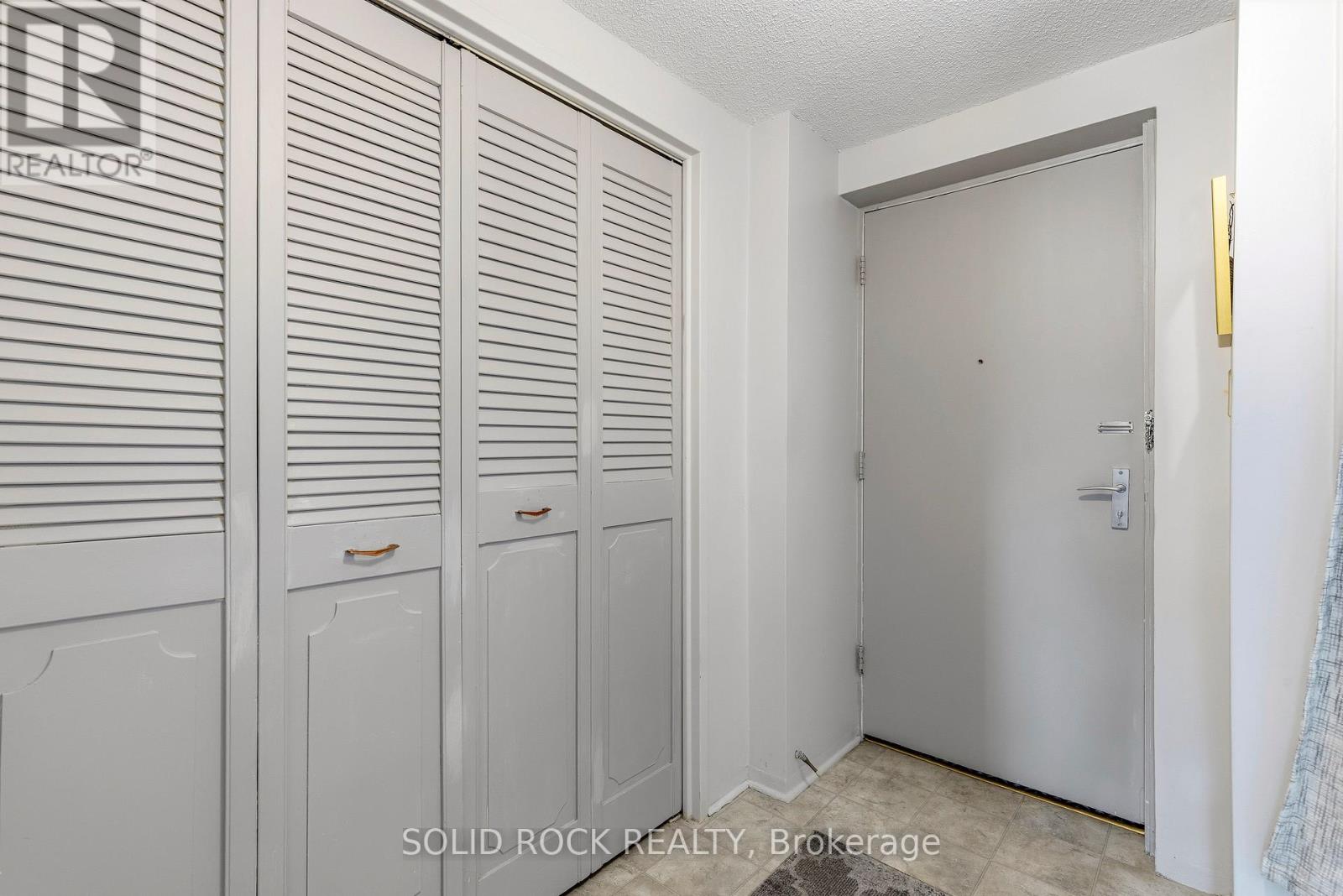 505 - 109 KING STREET E