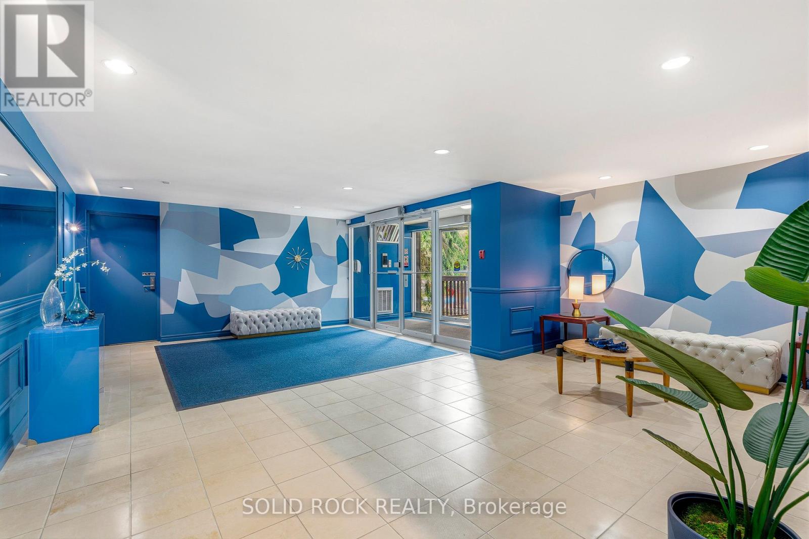 505 - 109 KING STREET E
