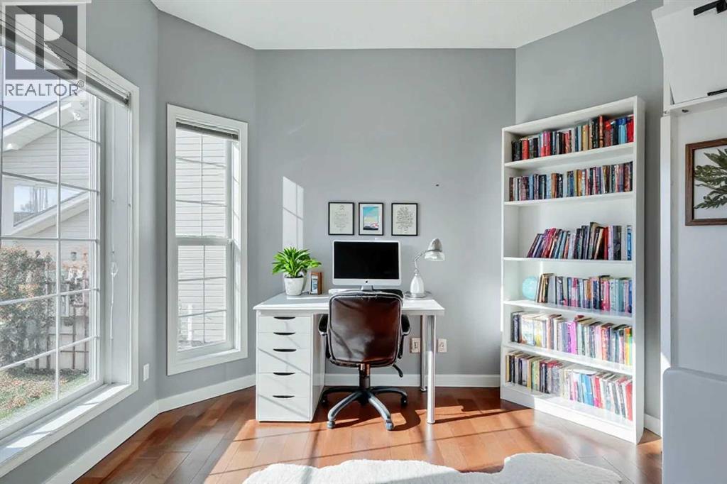 107 Sierra Nevada Close SW