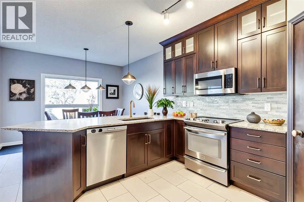 107 Sierra Nevada Close SW