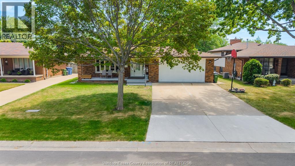 386 WOODRIDGE