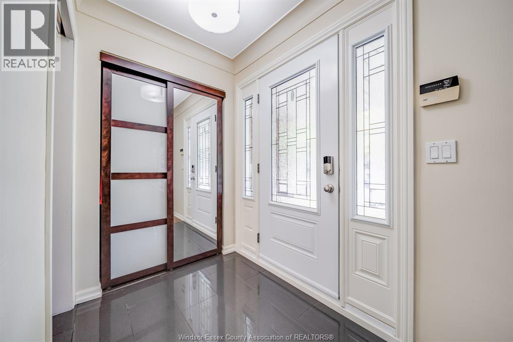 386 WOODRIDGE