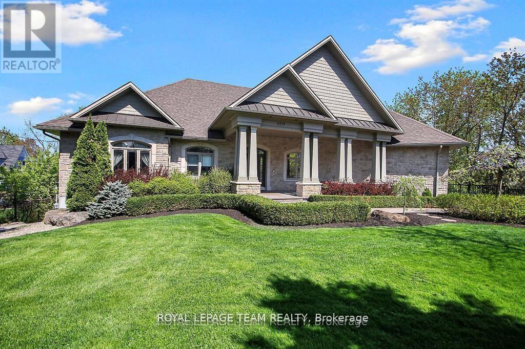 5591 MANOTICK MAIN STREET