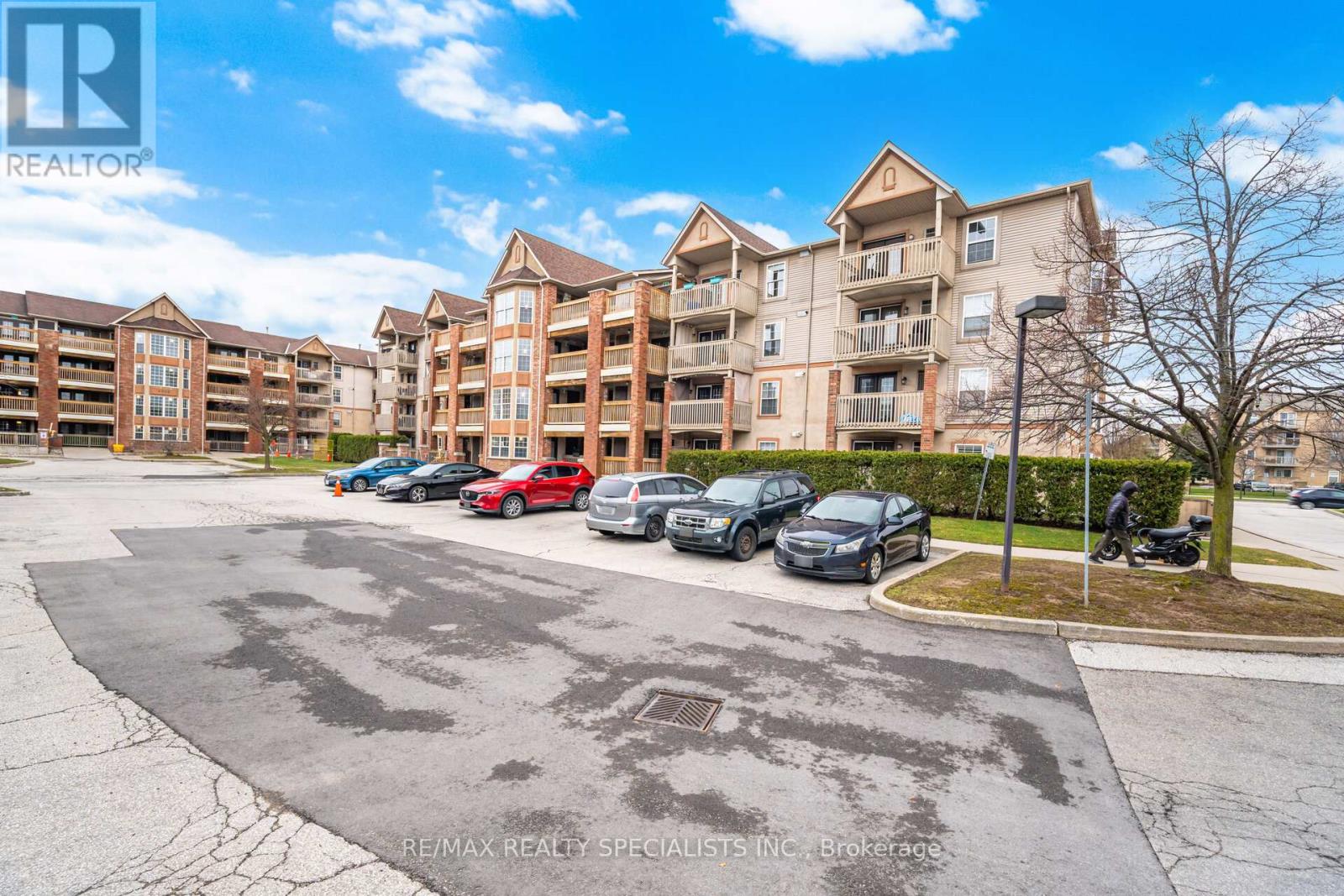 305 - 4003 KILMER DRIVE