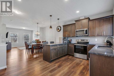 189 Sundown Road Cochrane AB T4C0H4