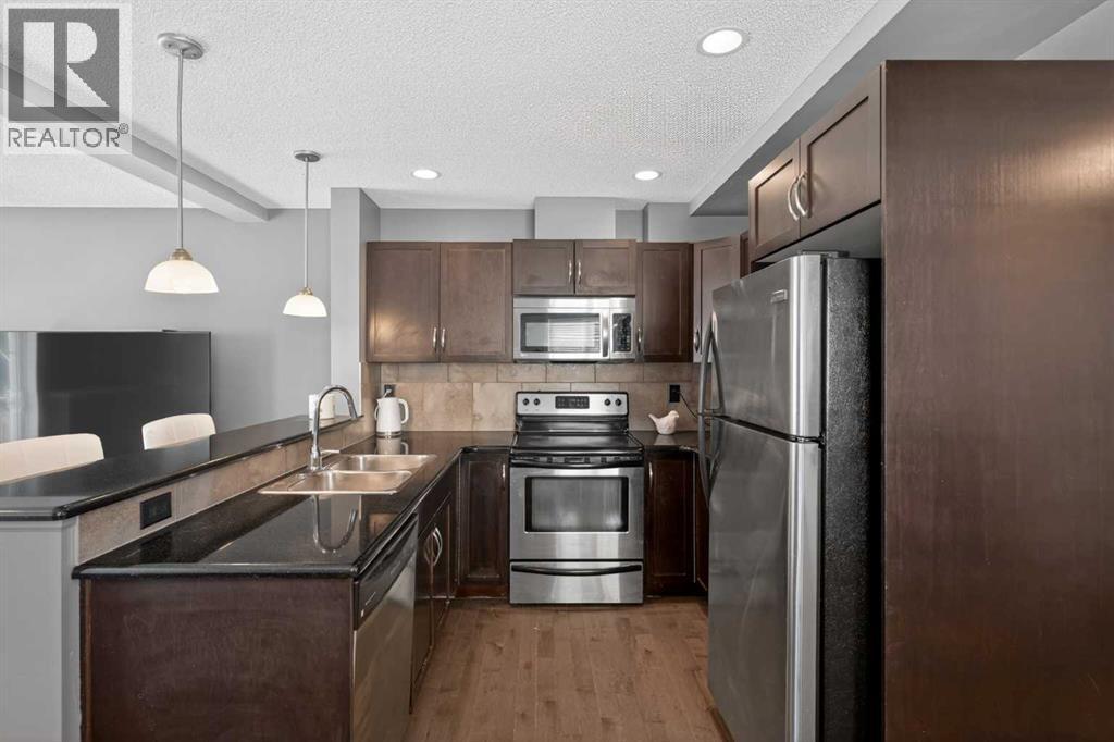 51 Country Village Villas NE