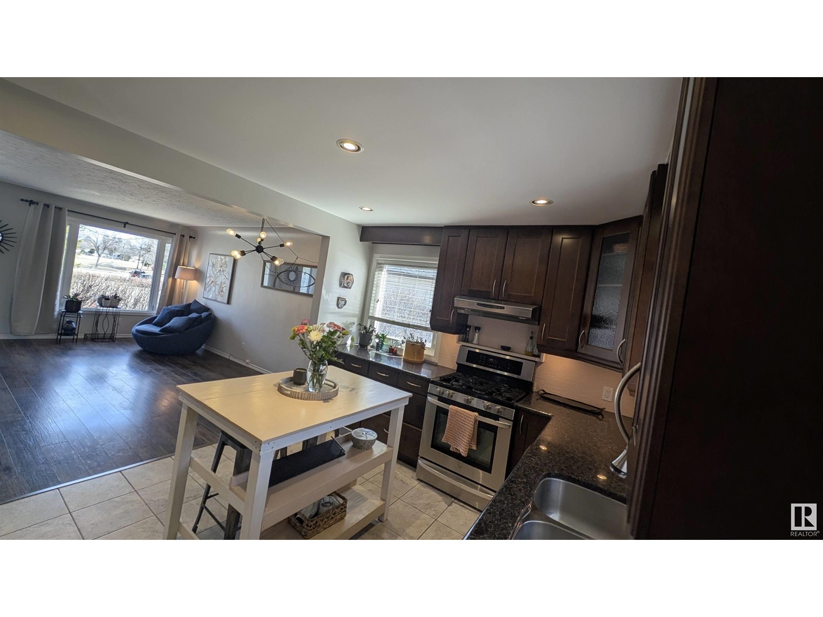 12922 107 ST NW