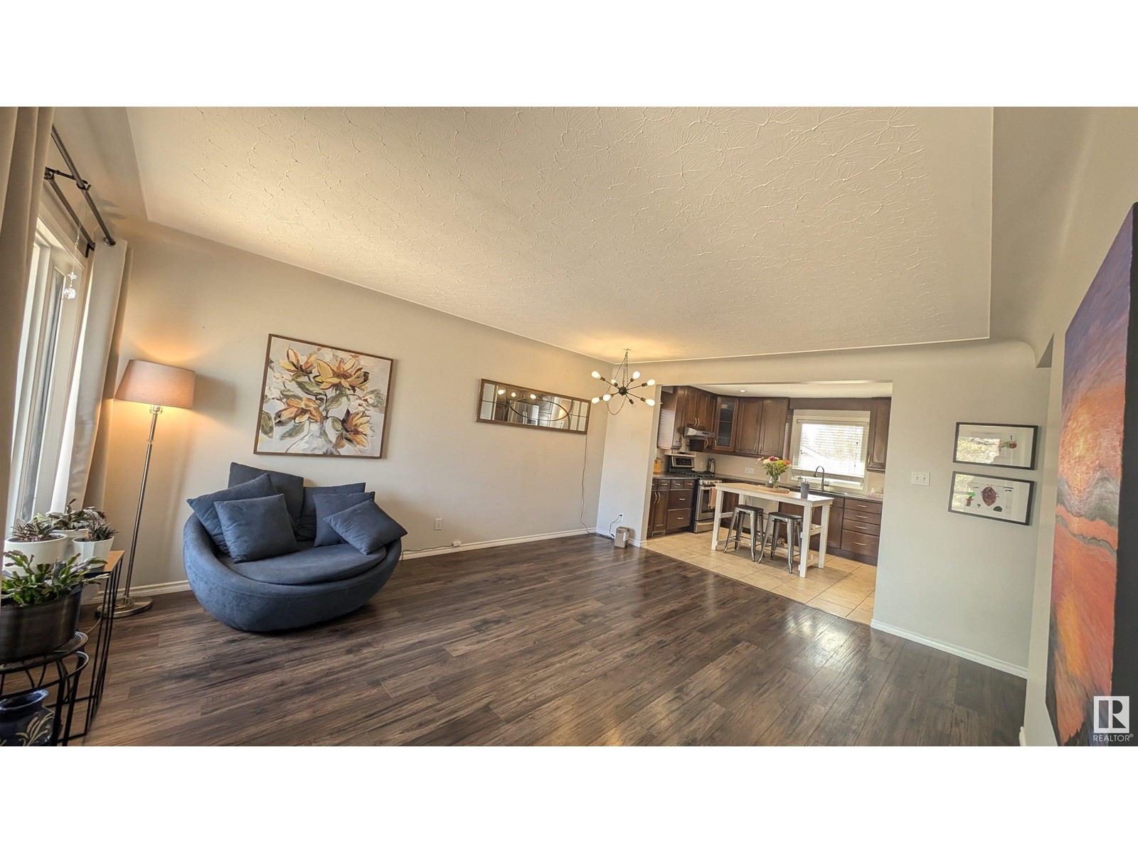 12922 107 ST NW