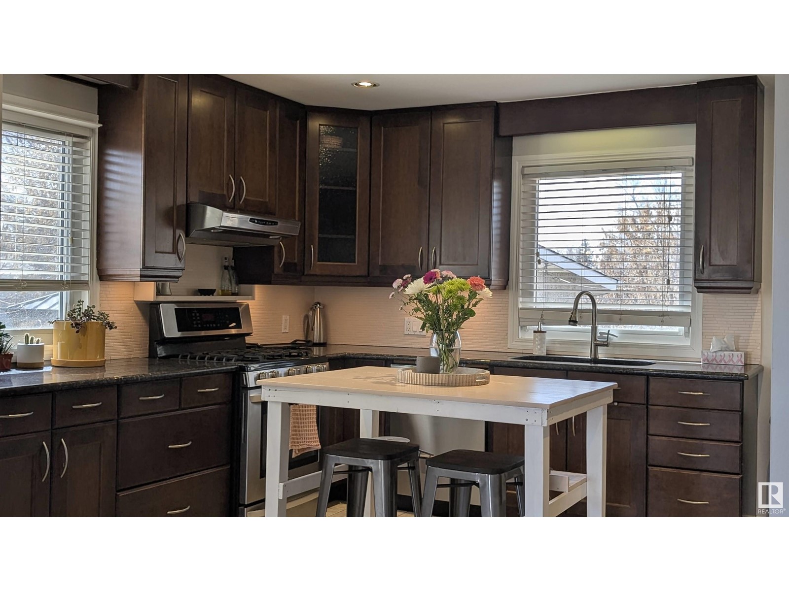 12922 107 ST NW
