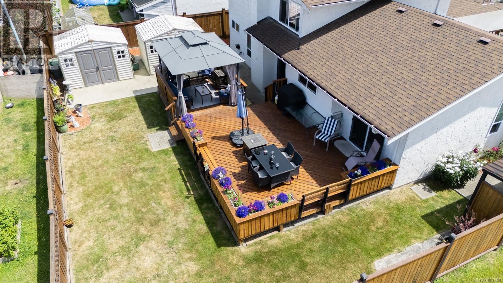 3329 Parkside Pl