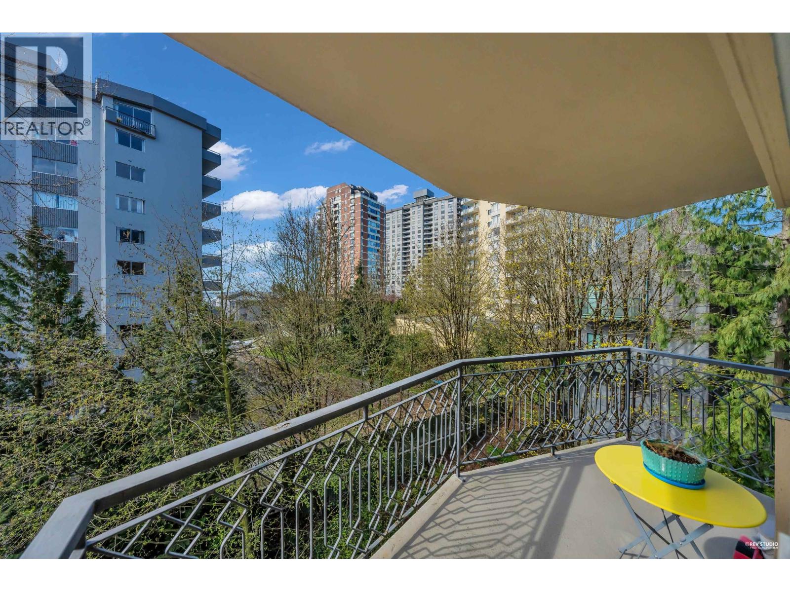 404 1930 MARINE DRIVE