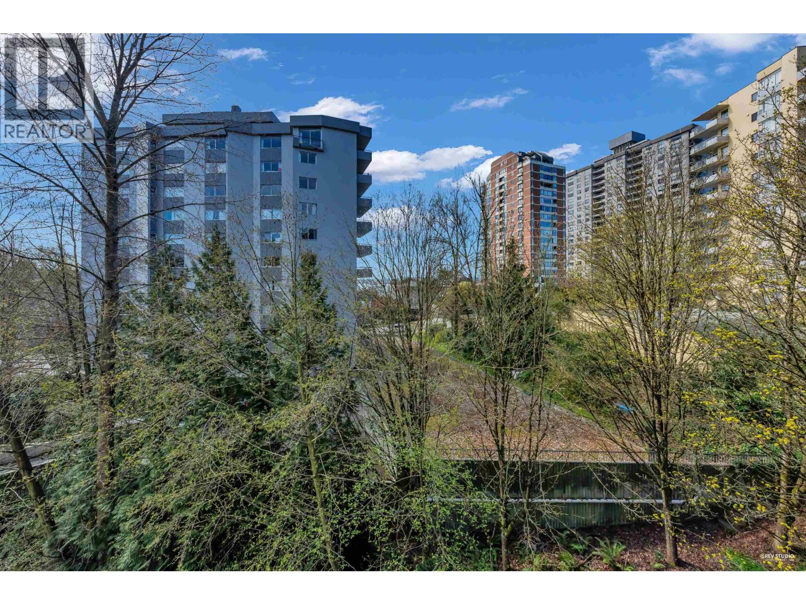 404 1930 MARINE DRIVE