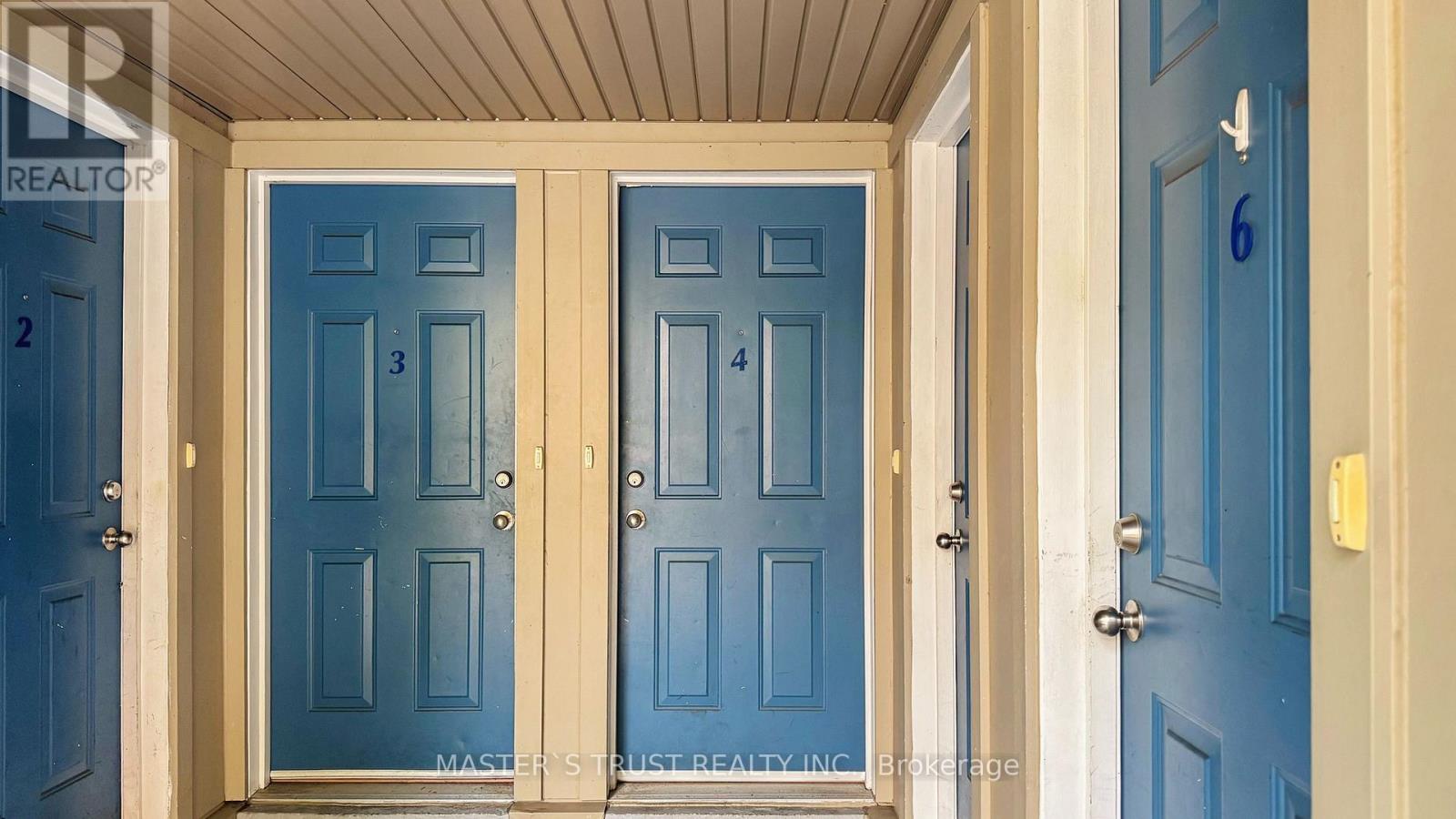 UNIT4 - 74 MUNRO STREET