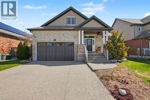 36 FREURE Drive Cambridge ON N1S0A2