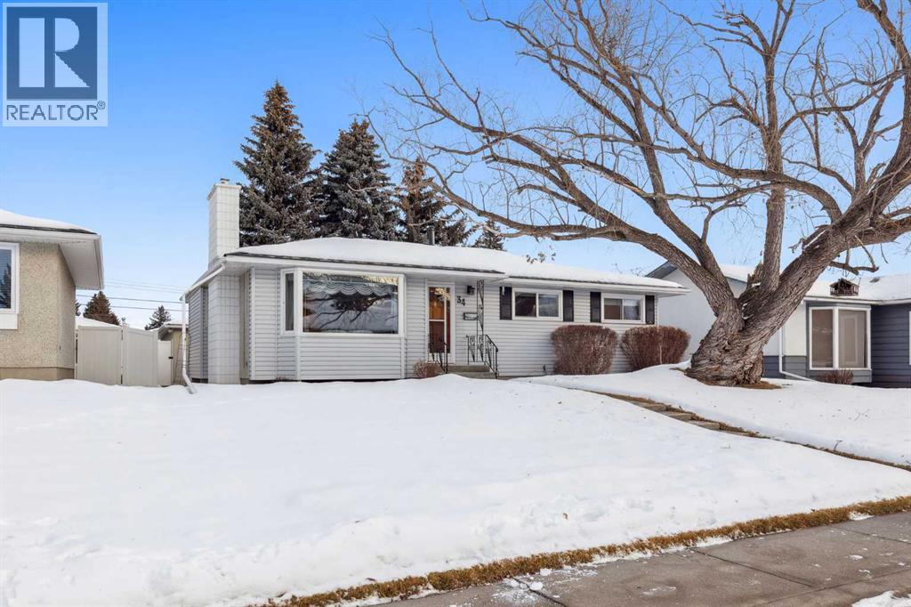 34 Atlanta Crescent SE