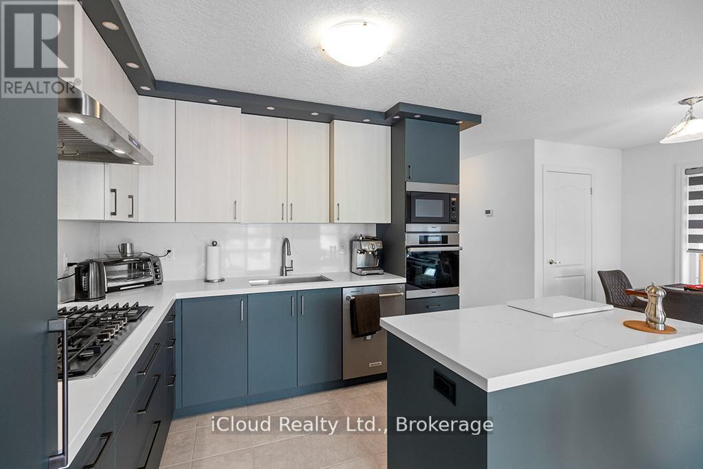 120 STONEBROOK WAY