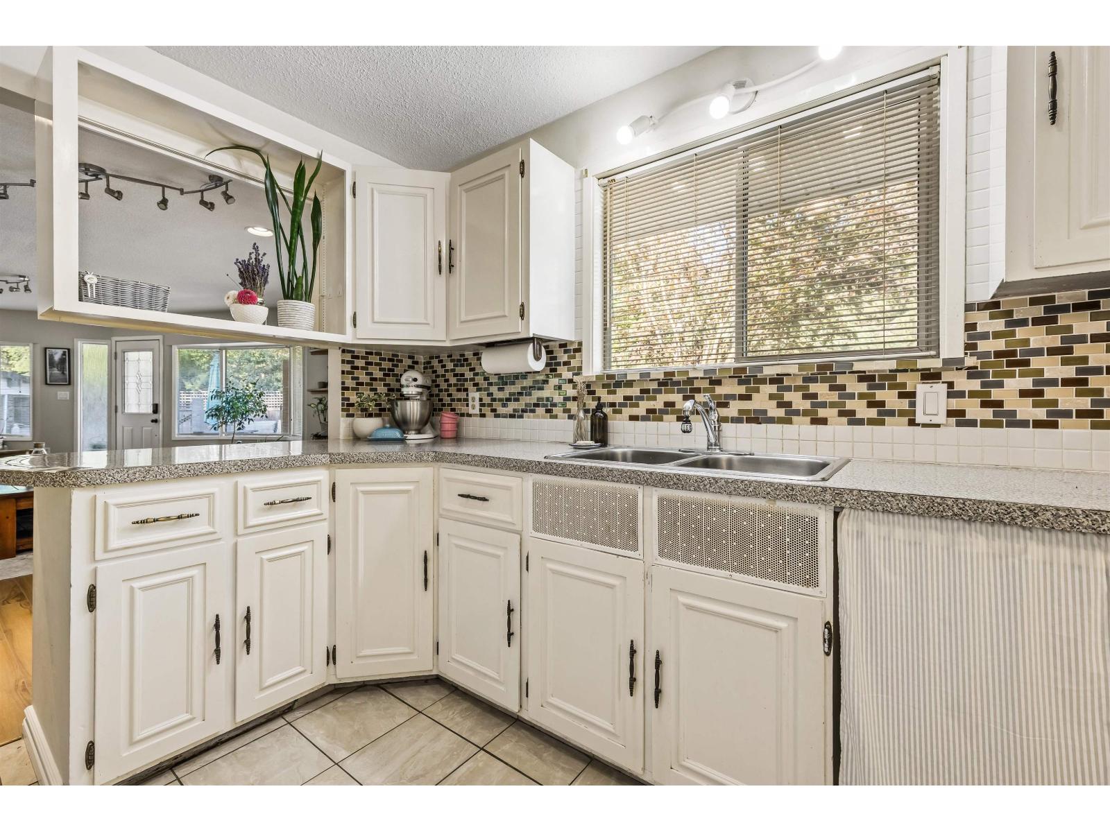45942 SLEEPY HOLLOW ROAD|Cultus Lake East
