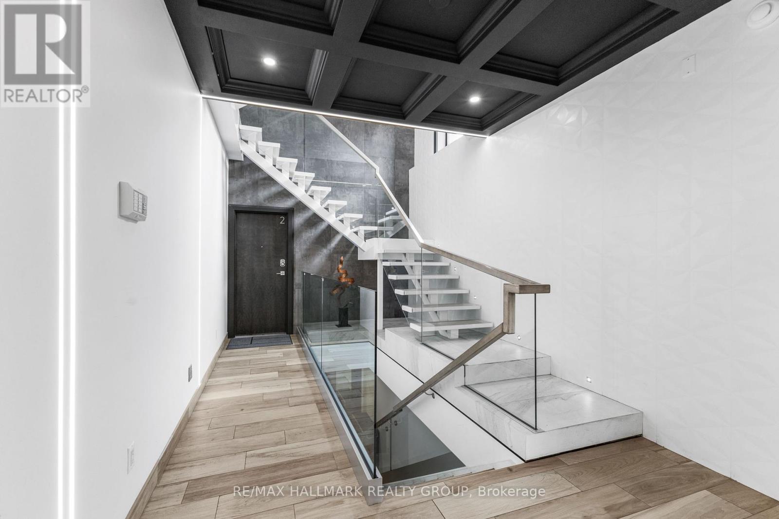 3 - 201 MACLAREN STREET